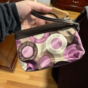 Women’s Coach Wristlet